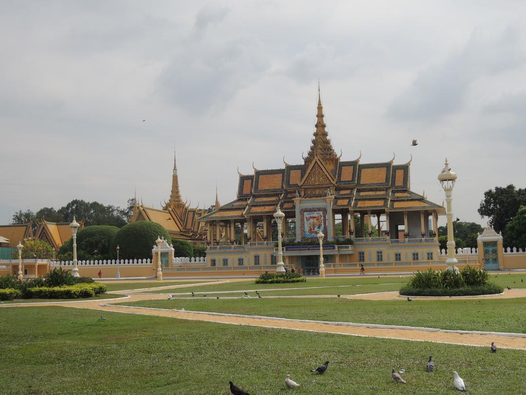 Discovery Hotel Phnom Penh Extérieur photo