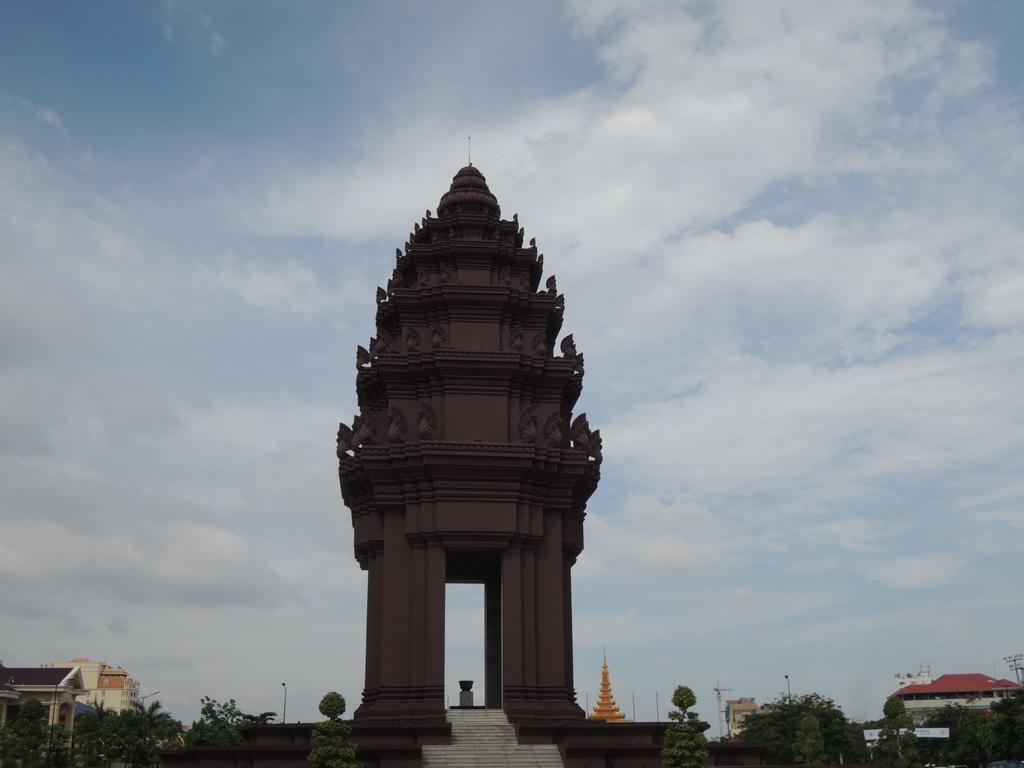 Discovery Hotel Phnom Penh Extérieur photo
