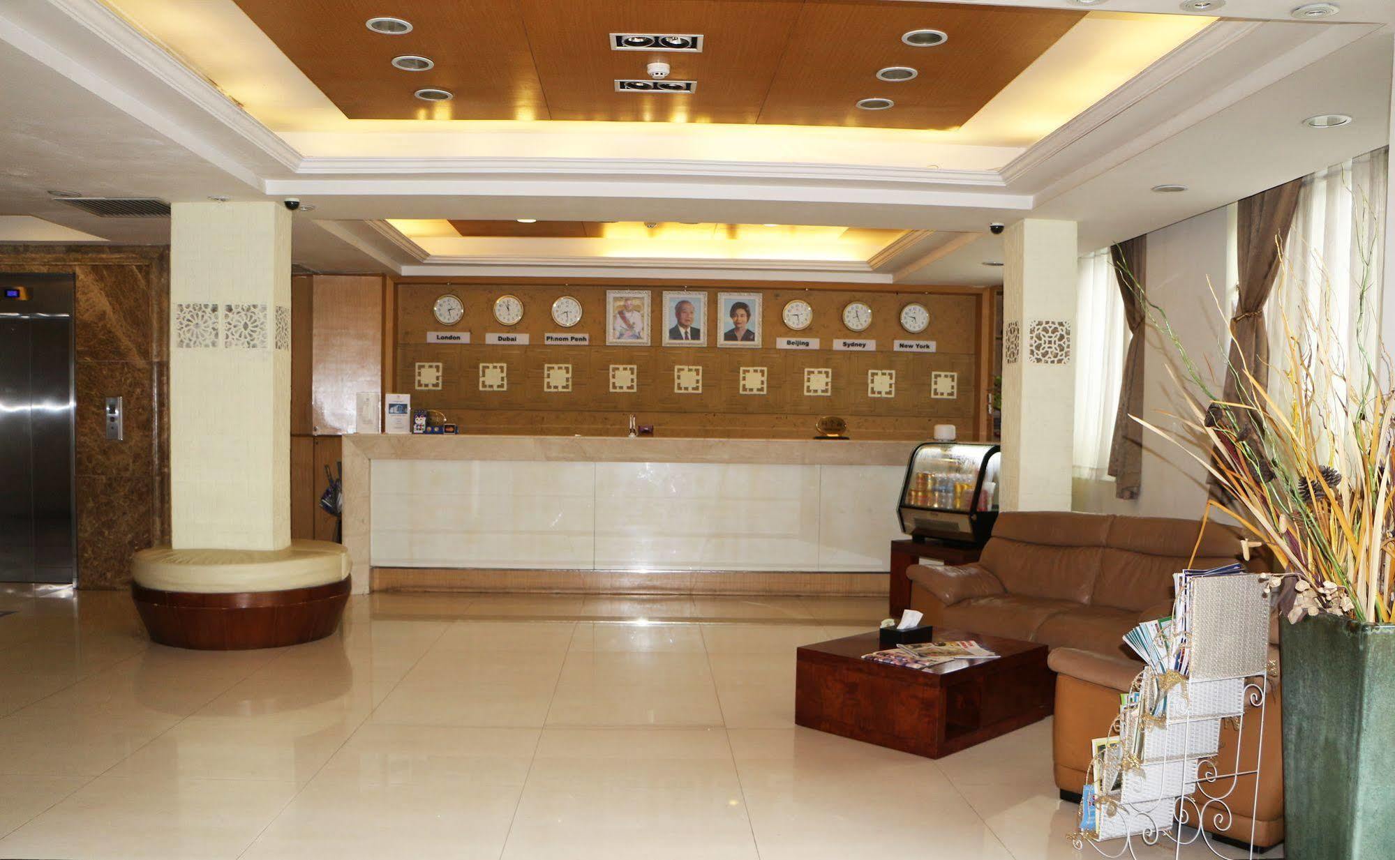 Discovery Hotel Phnom Penh Extérieur photo